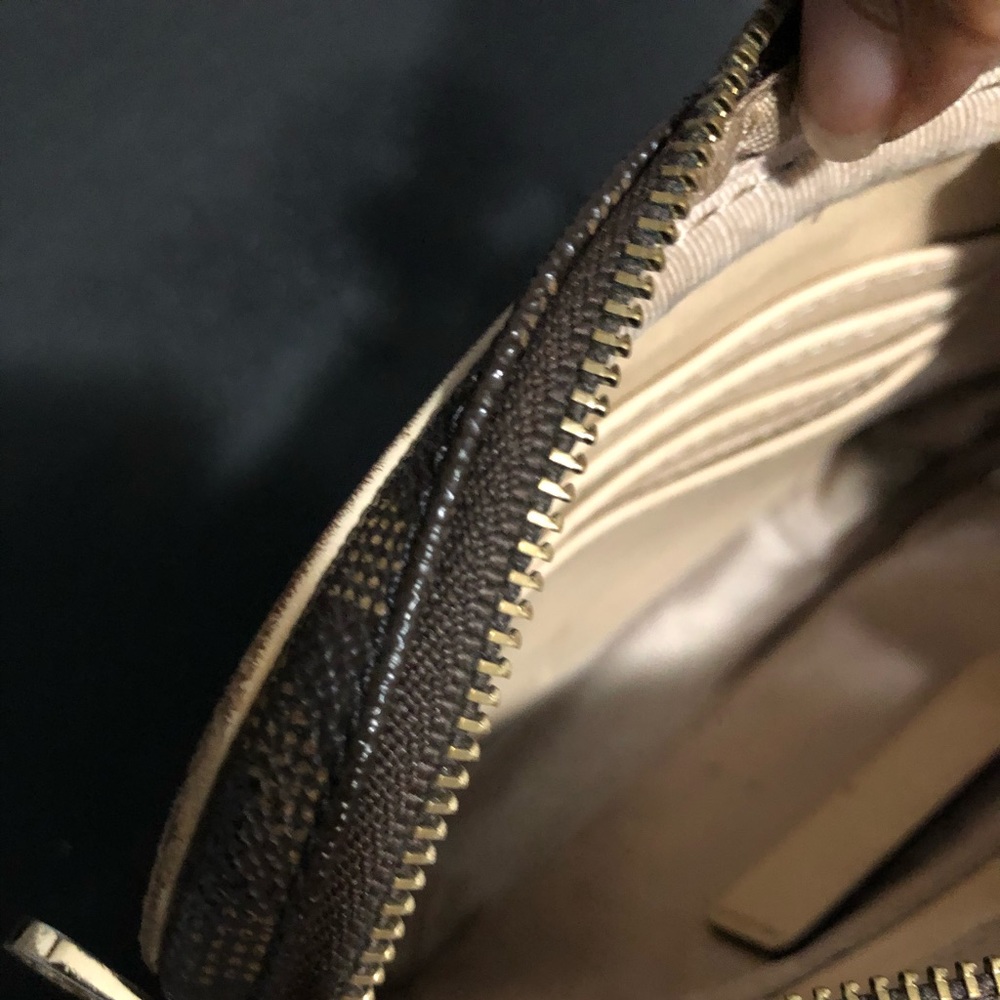 Michael Kors Purse - Picture 2 of 2